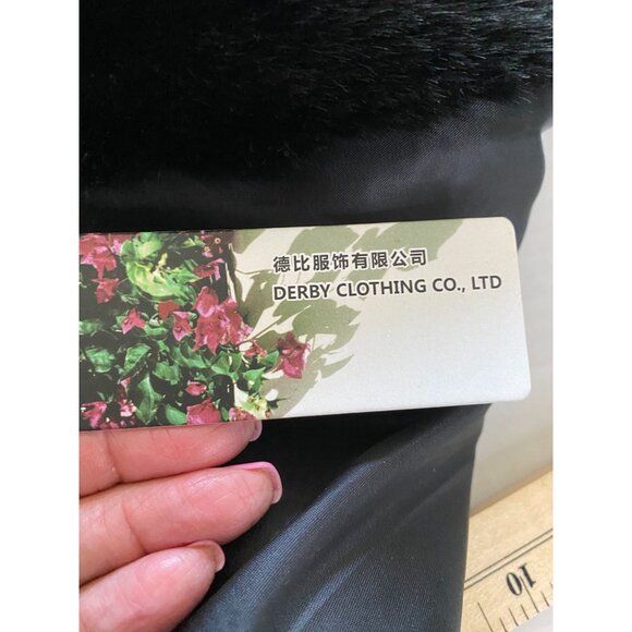 Tngan NWT Glam Rave Party Black Faux Fur Wrap Stole With Satin Lining Size S - Picture 6 of 9